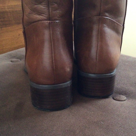 Donald J Pliner Prima 21 leather Riding Boot, Size 7M - Picture 4 of 9